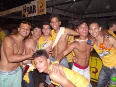 Oktober 10 Anos